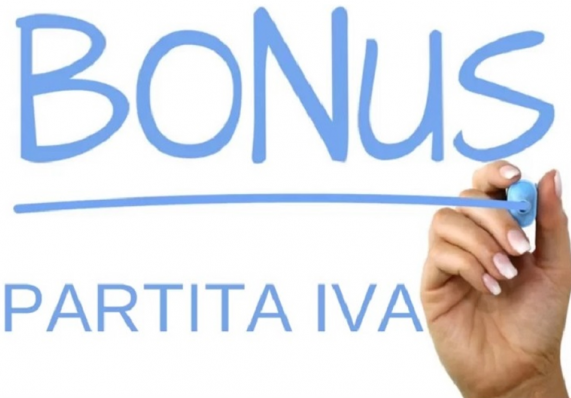 29.08.2022 Infermieri: in arrivo il bonus da 200 euro per le partite IVA: cosa fare