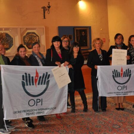 04.11.2022 Pesaro Consegna onoreficenza alla Presidente OPI Pesaro Urbino